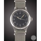 A GENTLEMAN'S STAINLESS STEEL BRITISH MILITARY OMEGA RAF PILOTS WRIST WATCH DATED 1956, WITH GLOSS