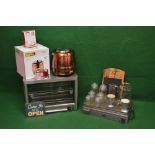 Two Buffalo 10 litre soup kettles (also ideal for mulled wine etc) in copper effect with hinged lid,