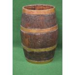 Oval oak barrel having brass bounds - 24.