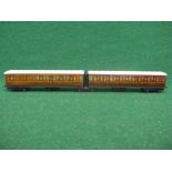 Pre-war Hornby Dublo LNER articulated 3rd Class teak coaches Nos.