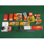 Box of Triang/Hornby OO scale boxed buildings and accessories to include: ticket office,