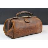 Victorian Brown Leather Gladstone / Doctor's Bag