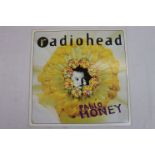 Vinyl - Radiohead Pablo Honey LP on Parlophone PCS7360 vinyl vg+, sleeves with some foxing to