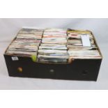 Vinyl - Collection of approx 500 x vinyl 7" singles spanning the genres and the decades to include