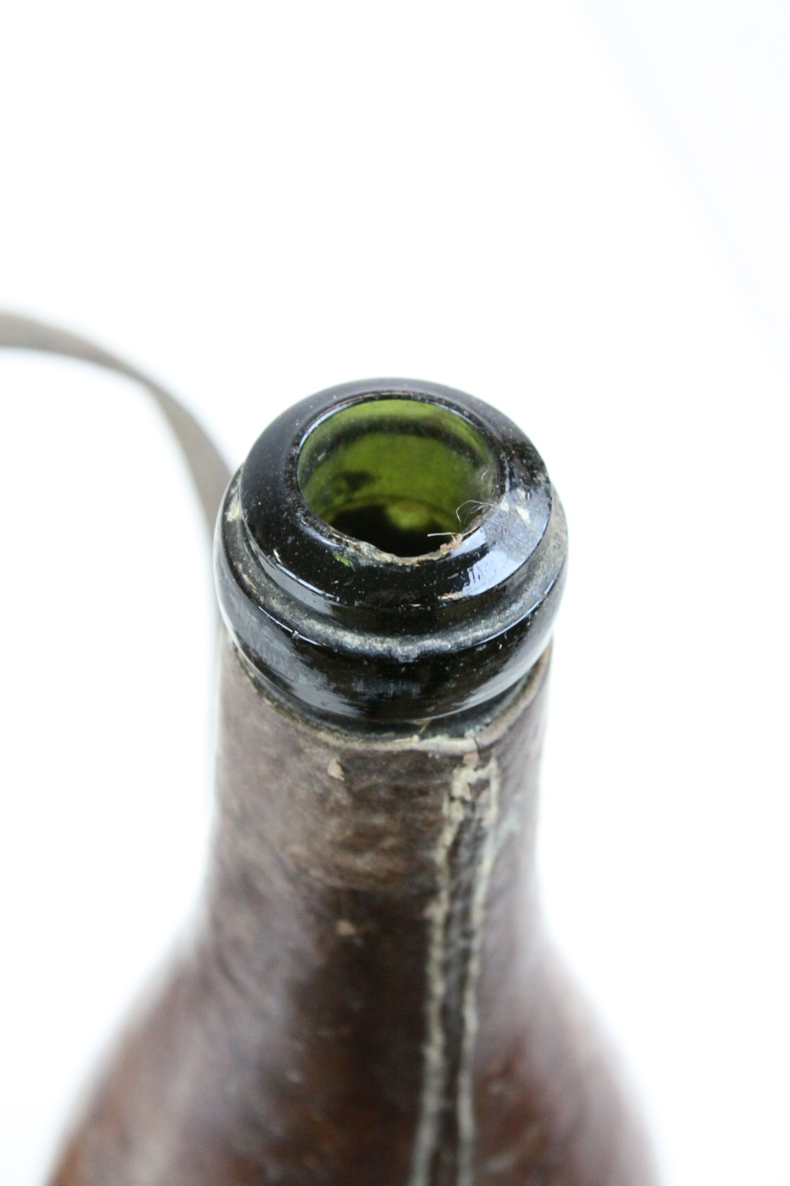 Vintage Leather covered Hunting style Glass Wine bottle with carry strap & lid, approx 32.5cm long - Image 3 of 4