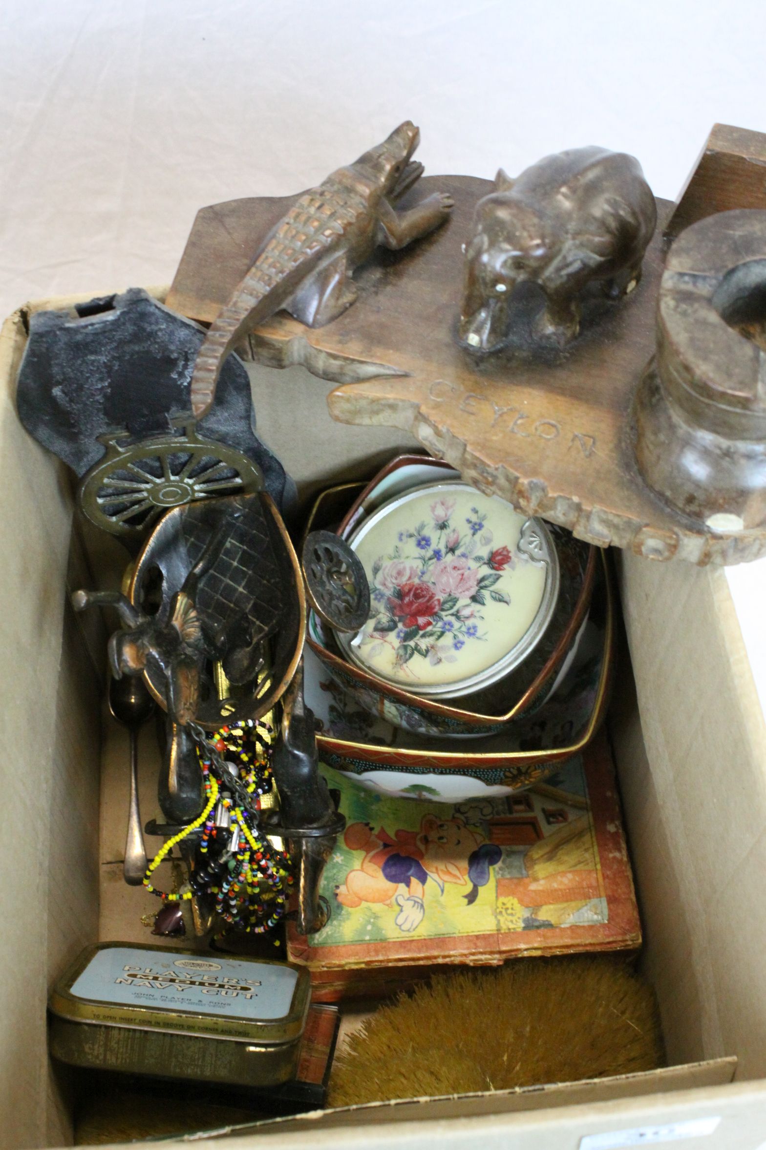 Two boxes of mixed collectibles to include silver plate, puzzle box, treen, ceramics etc - Image 5 of 5