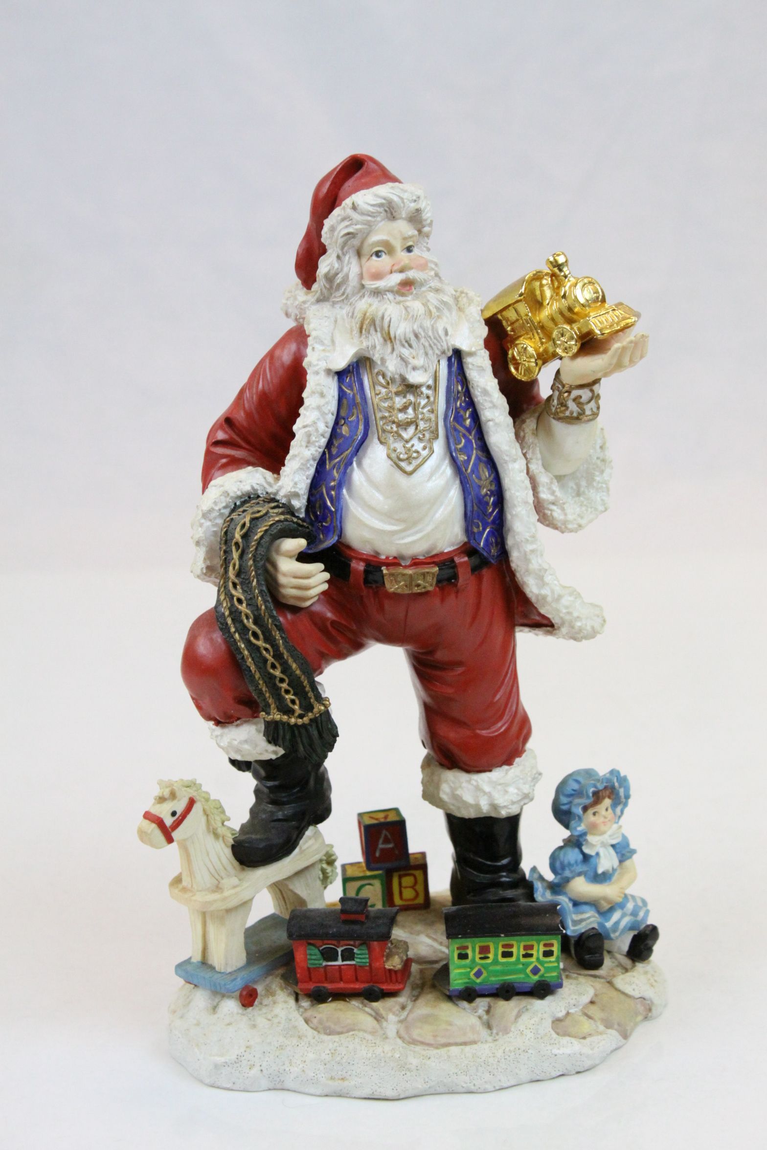 Hamilton Collection set of eight figures from the "International Santa" collection, accented with - Image 7 of 10