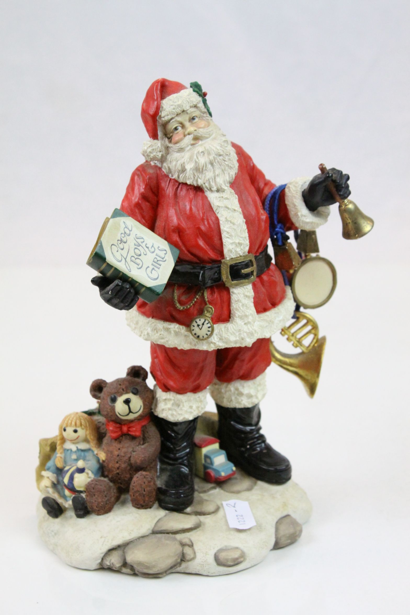 Hamilton Collection set of eight figures from the "International Santa" collection, accented with - Image 6 of 10