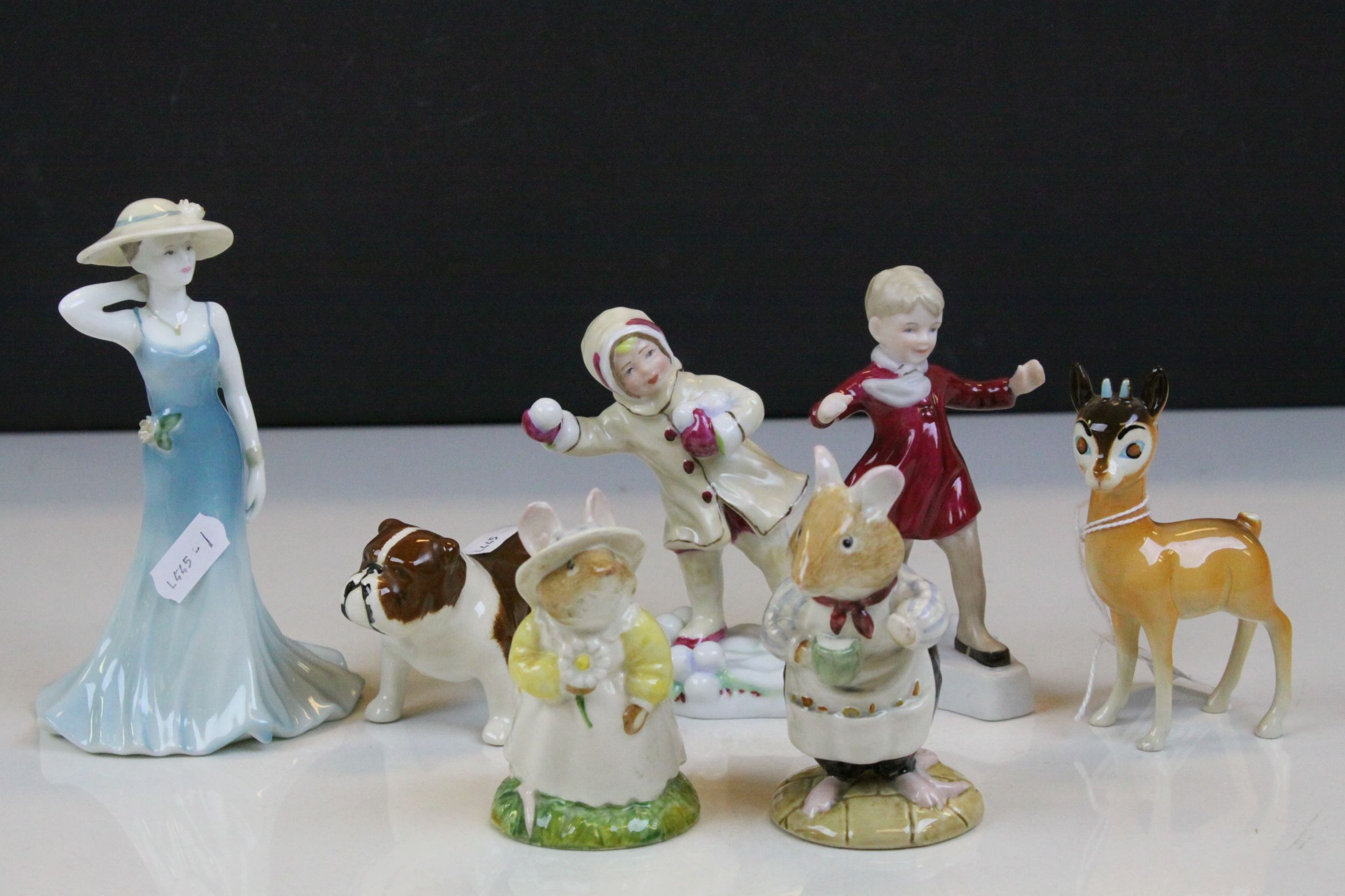 Small collection of mixed ceramic figurines etc to include; Beswick Bulldog, Fawn, Royal Doulton