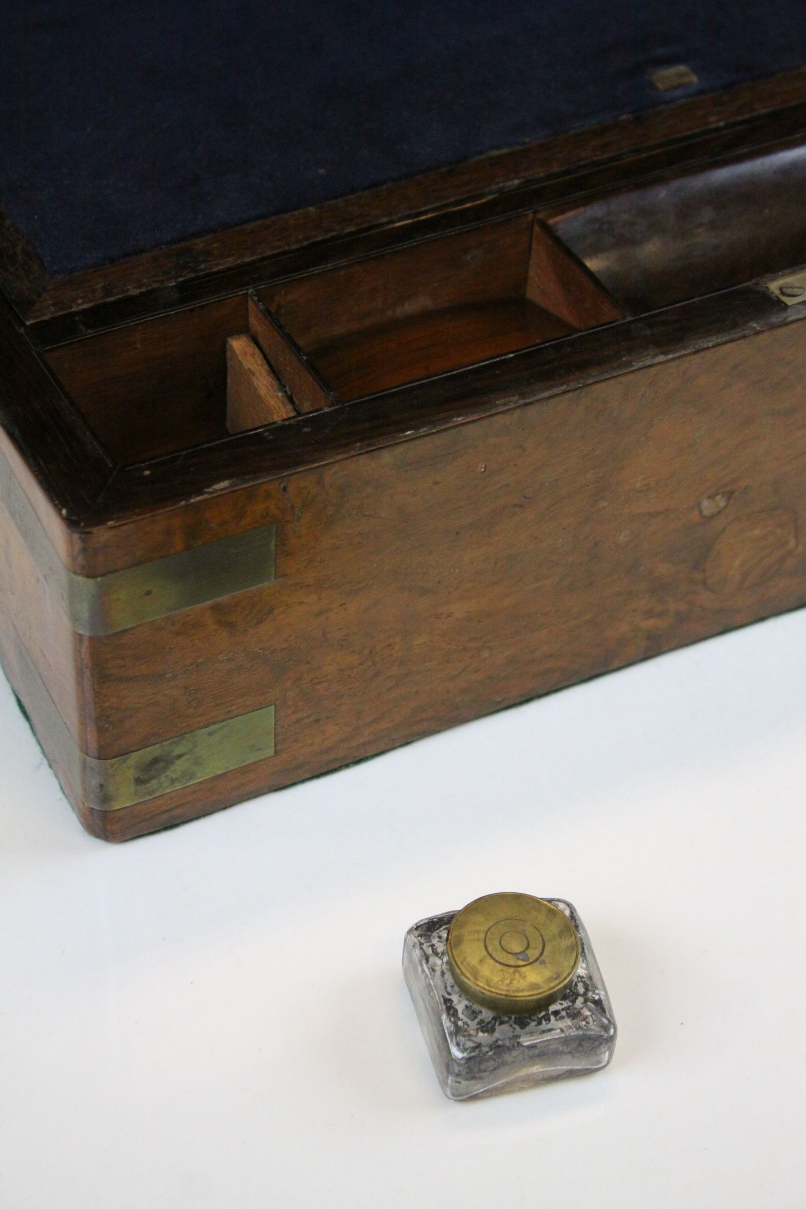 Fitted wooden Writing slope with inkwell & Brass detailing, measures approx 40.5 x 23.5 x 14.5cm - Image 4 of 6