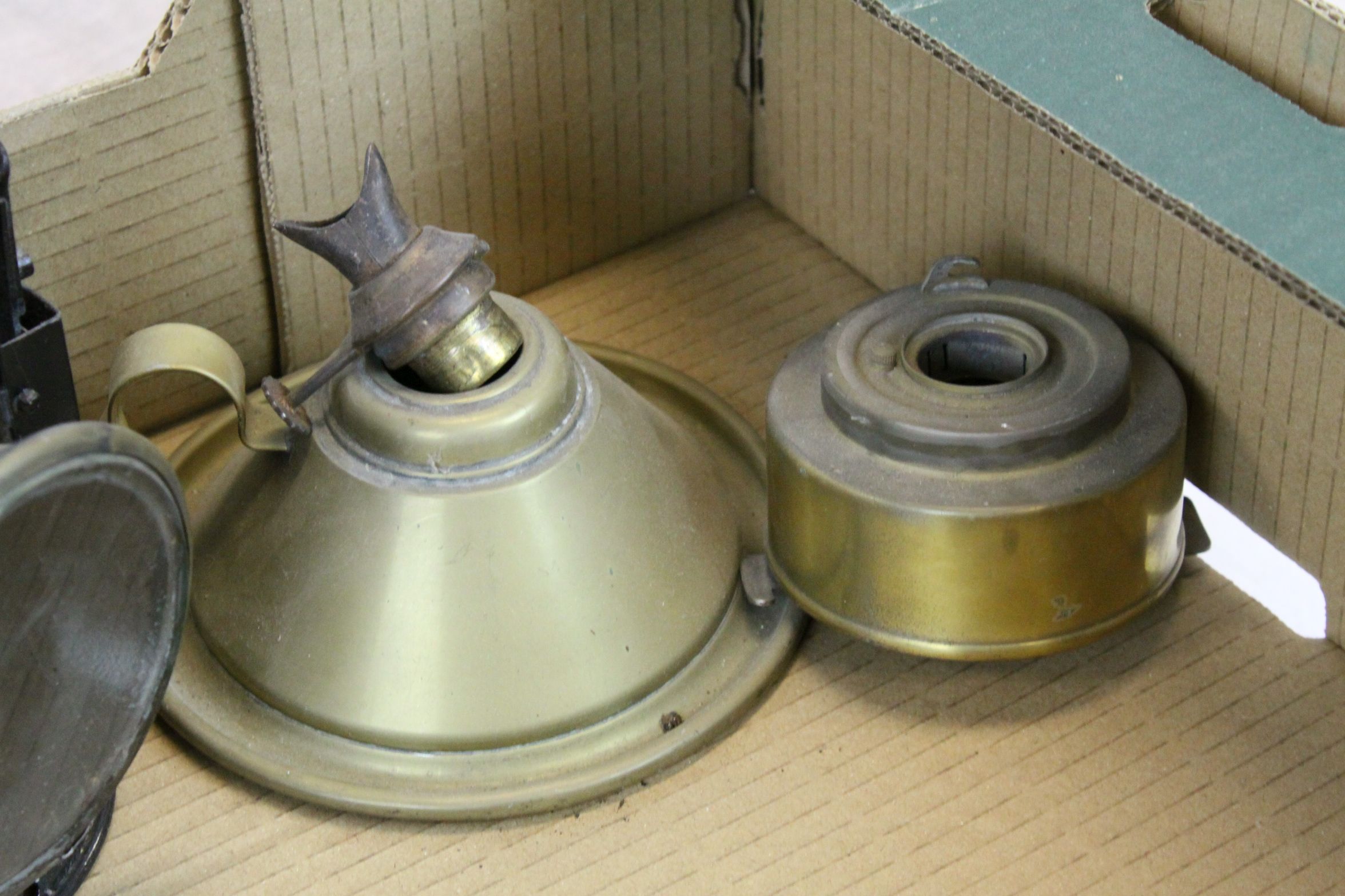 Six vintage Lamps to include a pair of Ritelite "Imperial" side lamps, Nife NH10A safety lamp, - Image 6 of 6