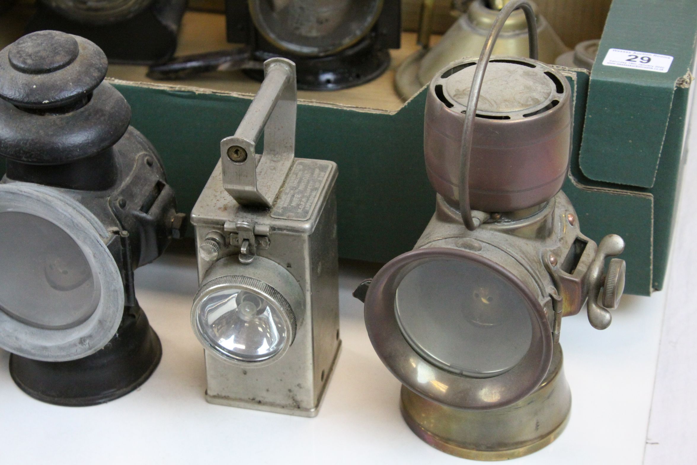 Six vintage Lamps to include a pair of Ritelite "Imperial" side lamps, Nife NH10A safety lamp, - Image 2 of 6