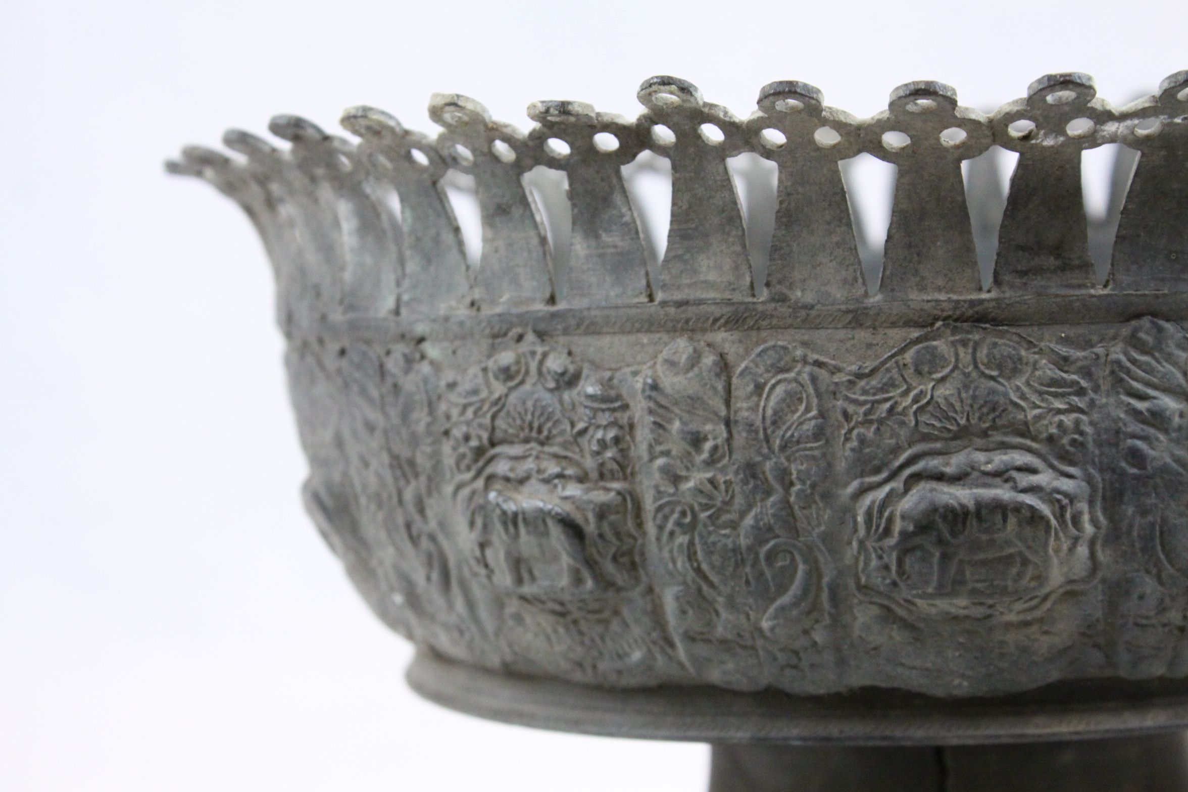 Antique Asian Bronze pedestal Bowl with applied Elephant decoration & made in two pieces, bowl - Image 3 of 5