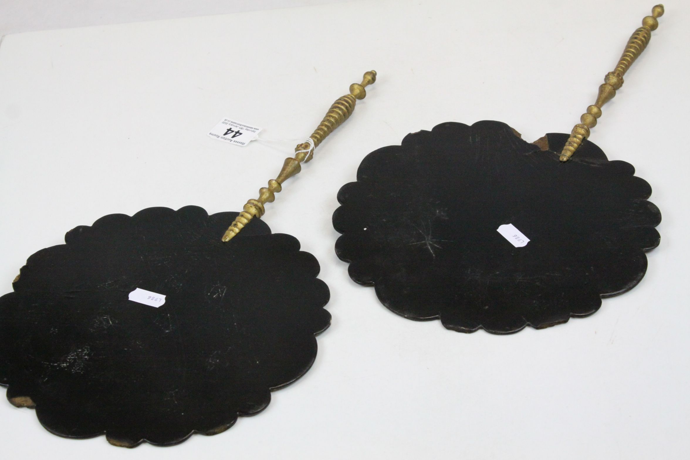 Pair of Oriental style Papier mache face cover Fans with Mother of Pearl inlay & Gilt wooden - Image 9 of 9