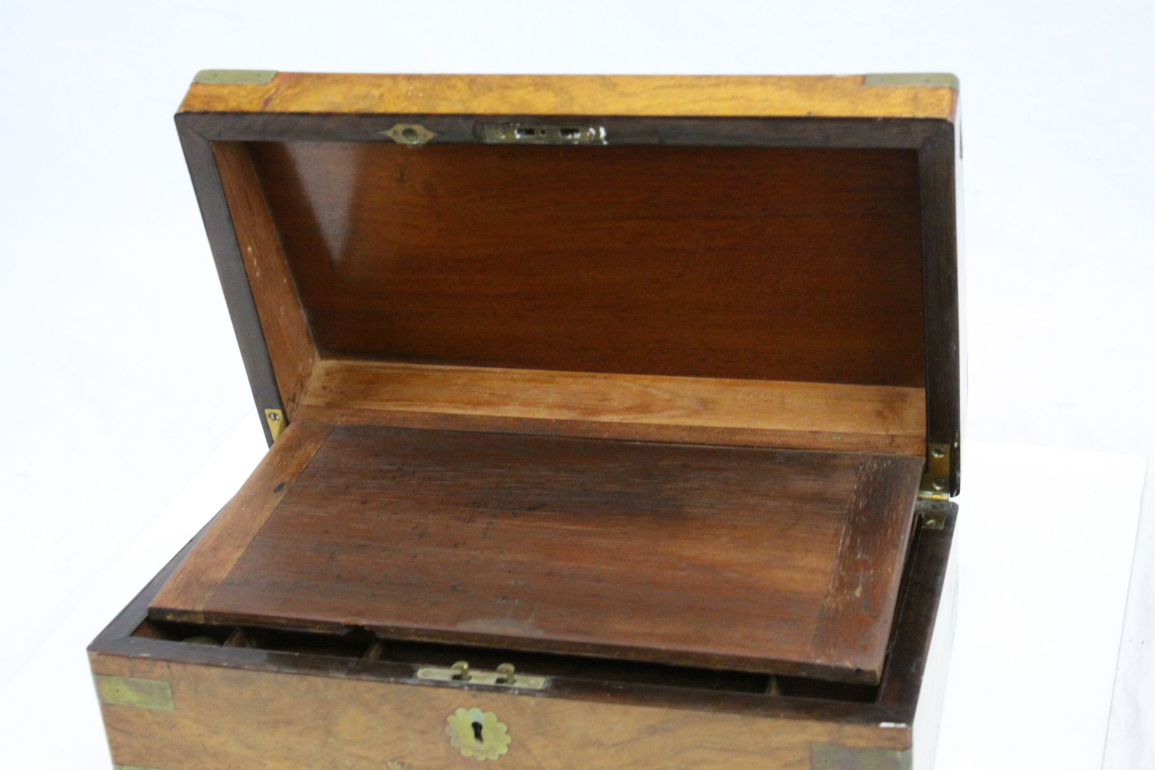 Fitted wooden Writing slope with inkwell & Brass detailing, measures approx 40.5 x 23.5 x 14.5cm - Image 5 of 6