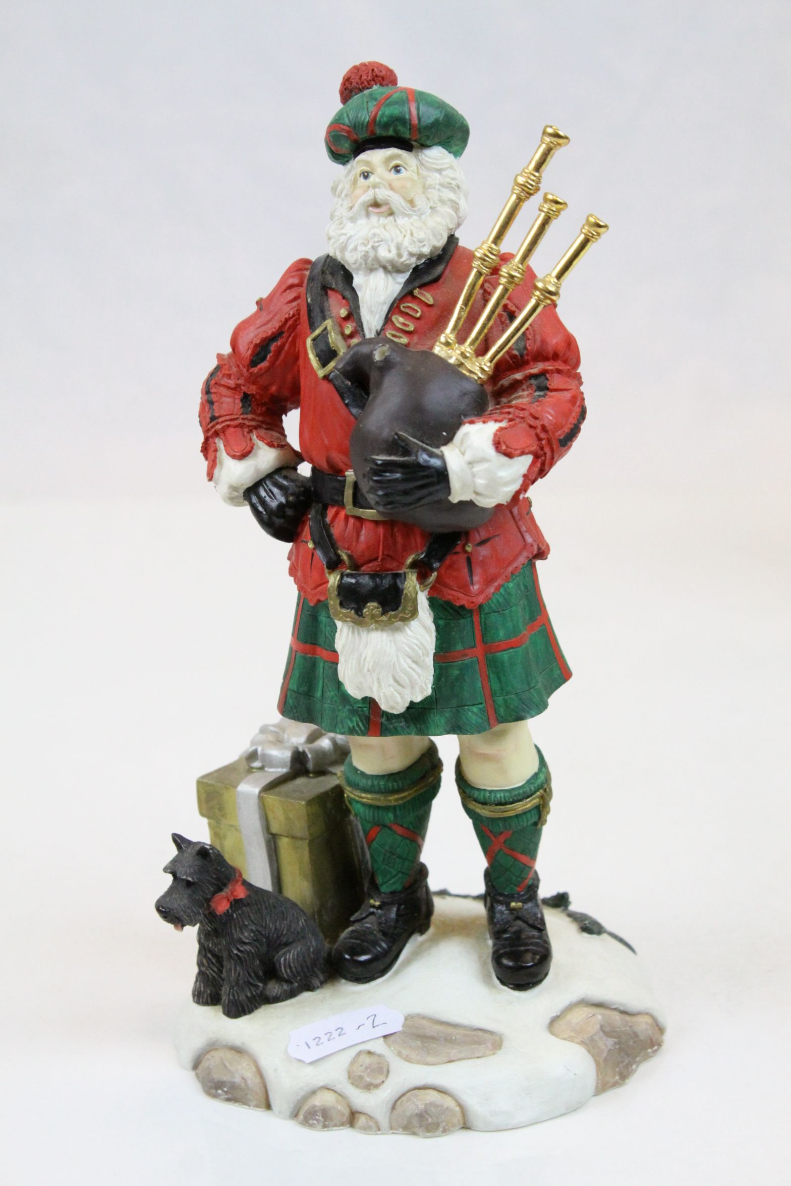 Hamilton Collection set of eight figures from the "International Santa" collection, accented with - Image 5 of 10