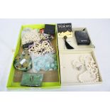 Mixed collectables to include Costume jewellery, Compact etc