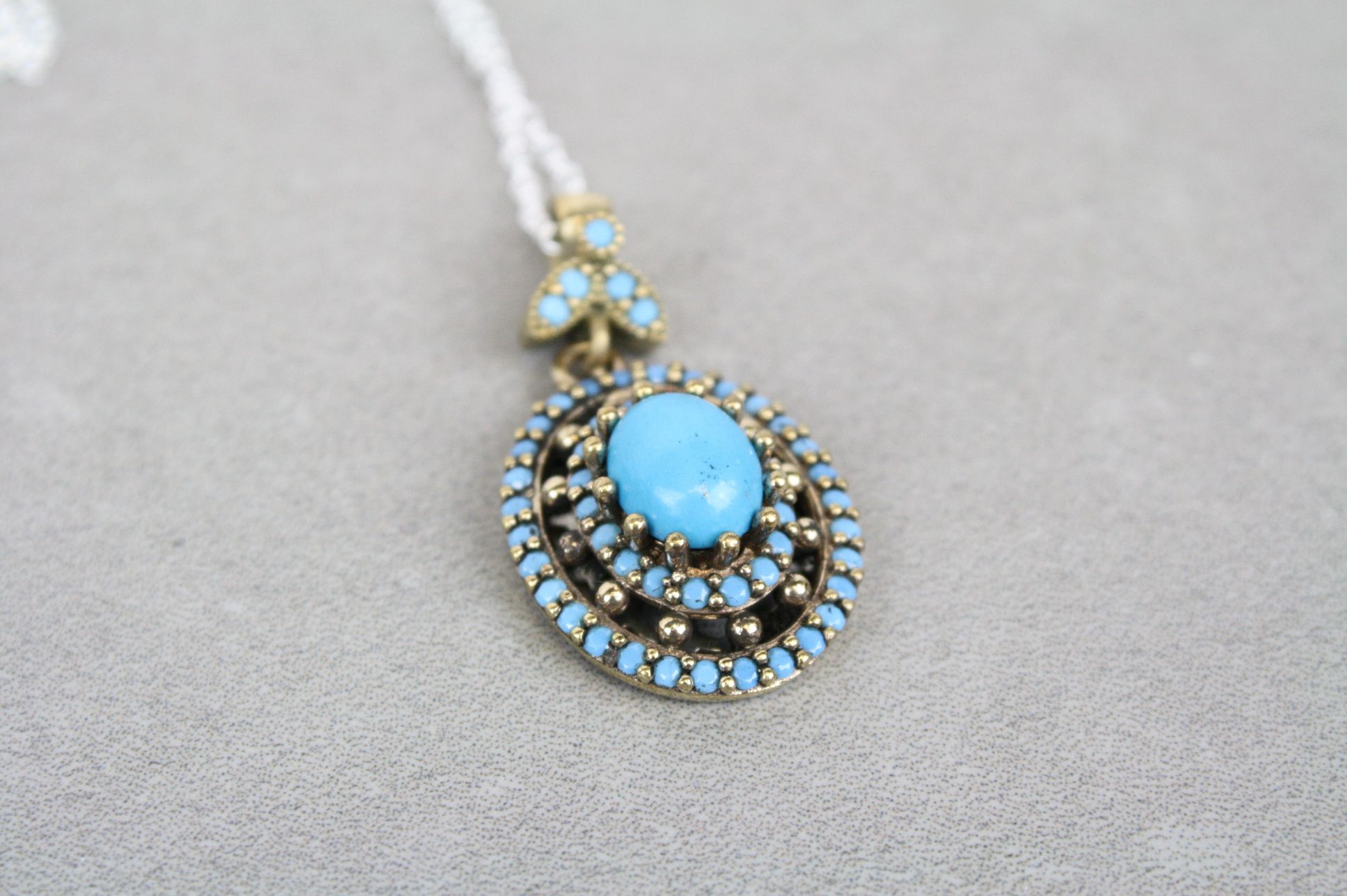 Silver and turquoise pendant necklace - Image 2 of 3