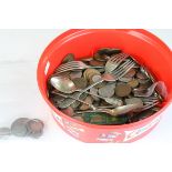 Tub of mixed vintage Coinage, mainly UK to include Silver plus a small amount of Silver plated