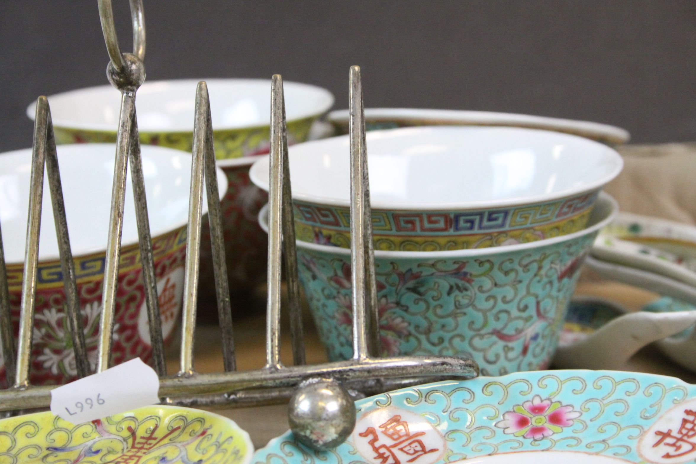 Box of mixed Oriental ceramics, mainly Tea service plus a Silver plated Toast rack - Image 5 of 5