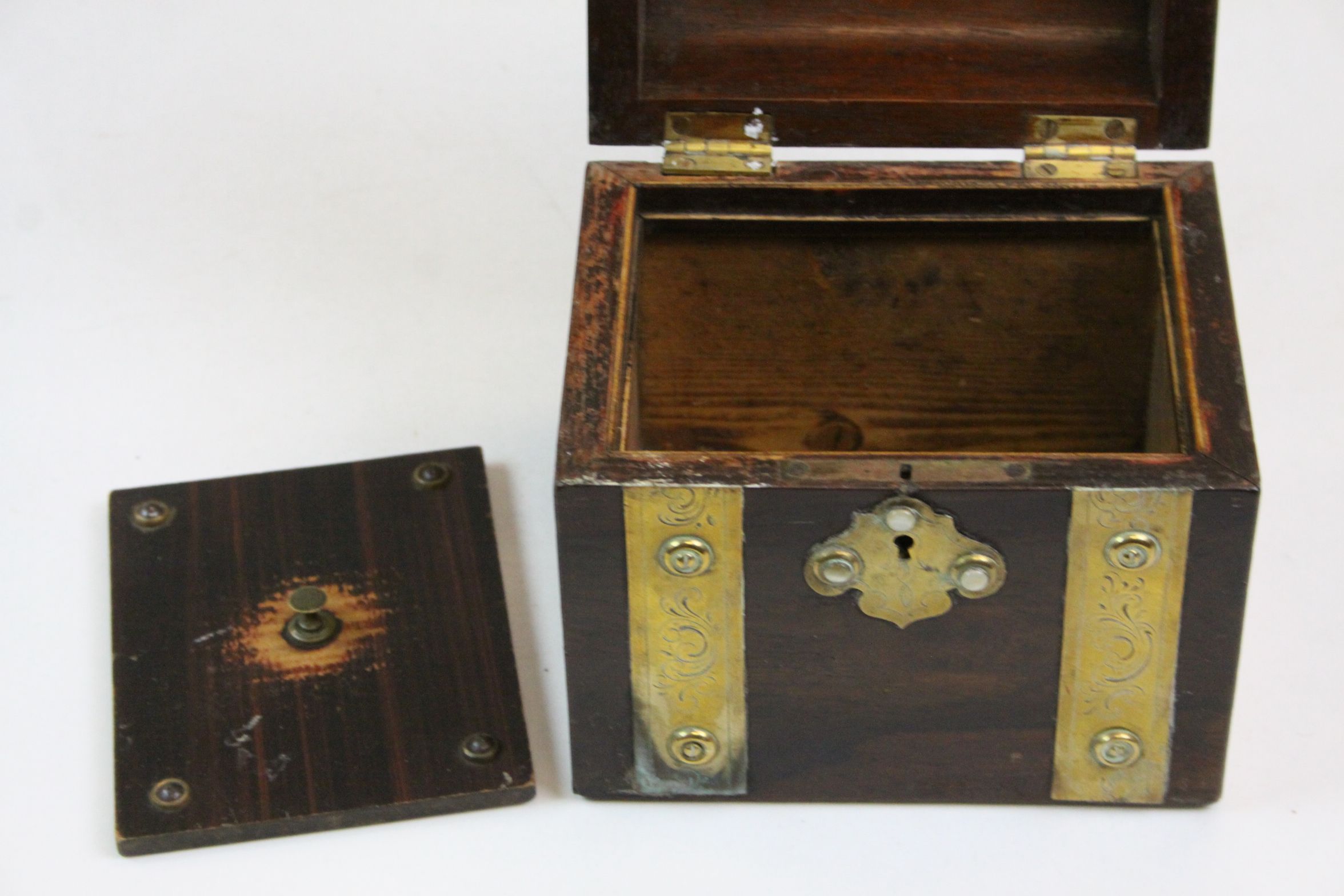 Brass banded single compartment tea caddy with cabouchon mother of pearl to the lock escutcheon - Image 3 of 4