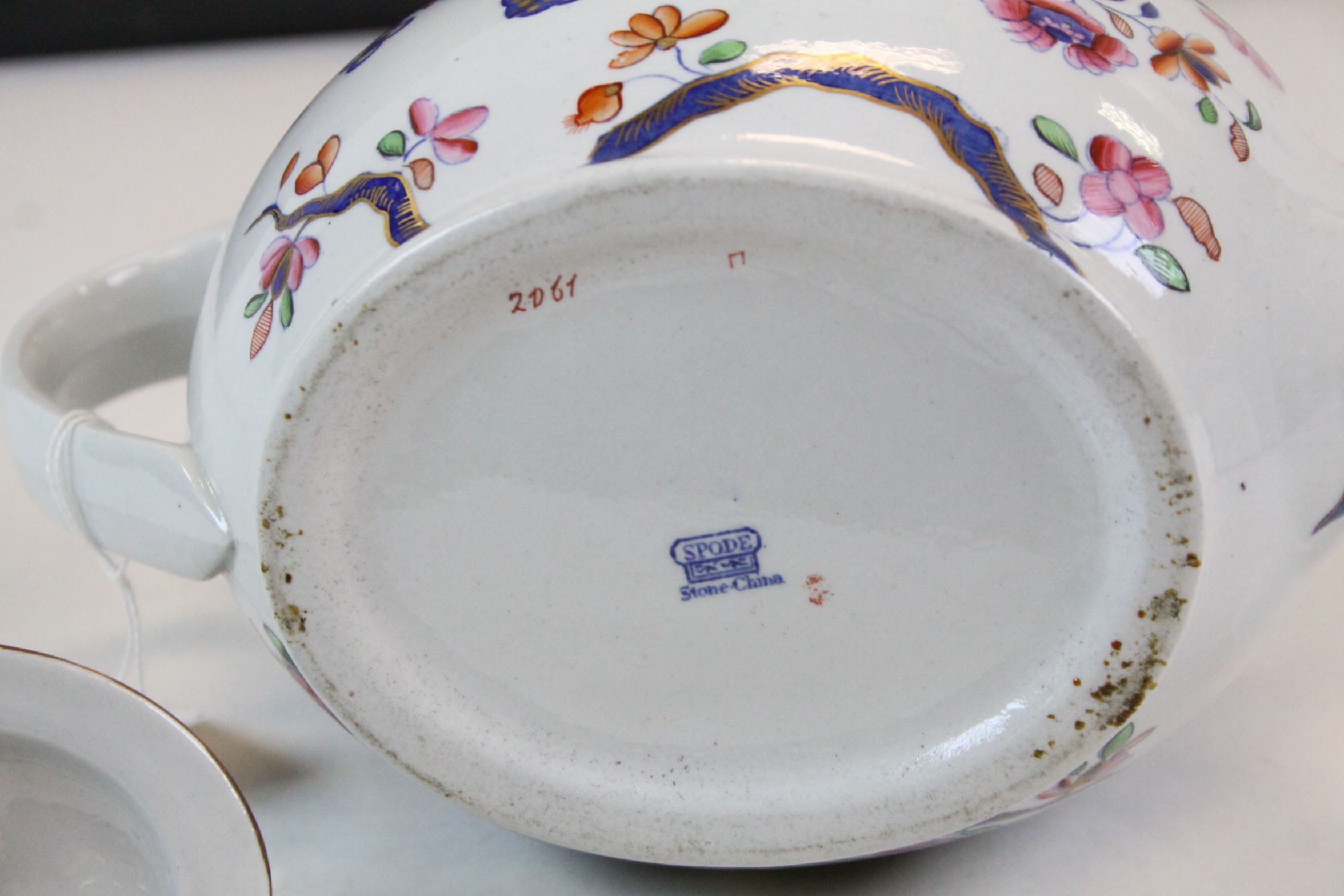 *Spode ceramic Teapot with lid in pattern 2061, know as "Cabbage" or "Tobacco Leaf" pattern, - Image 6 of 7