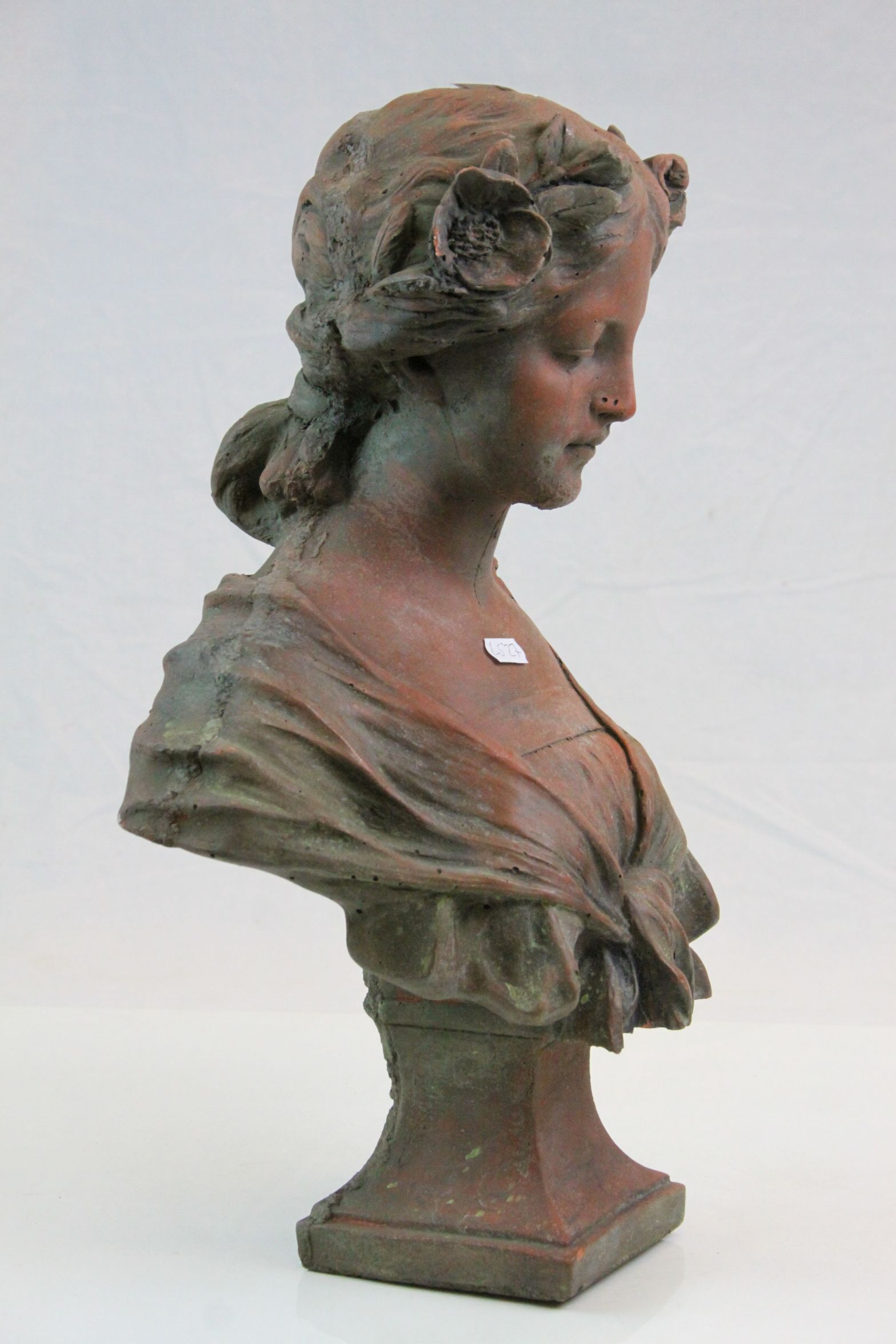 Composite stone bust of an art nouveau lady with flowers in her hair - Image 3 of 4