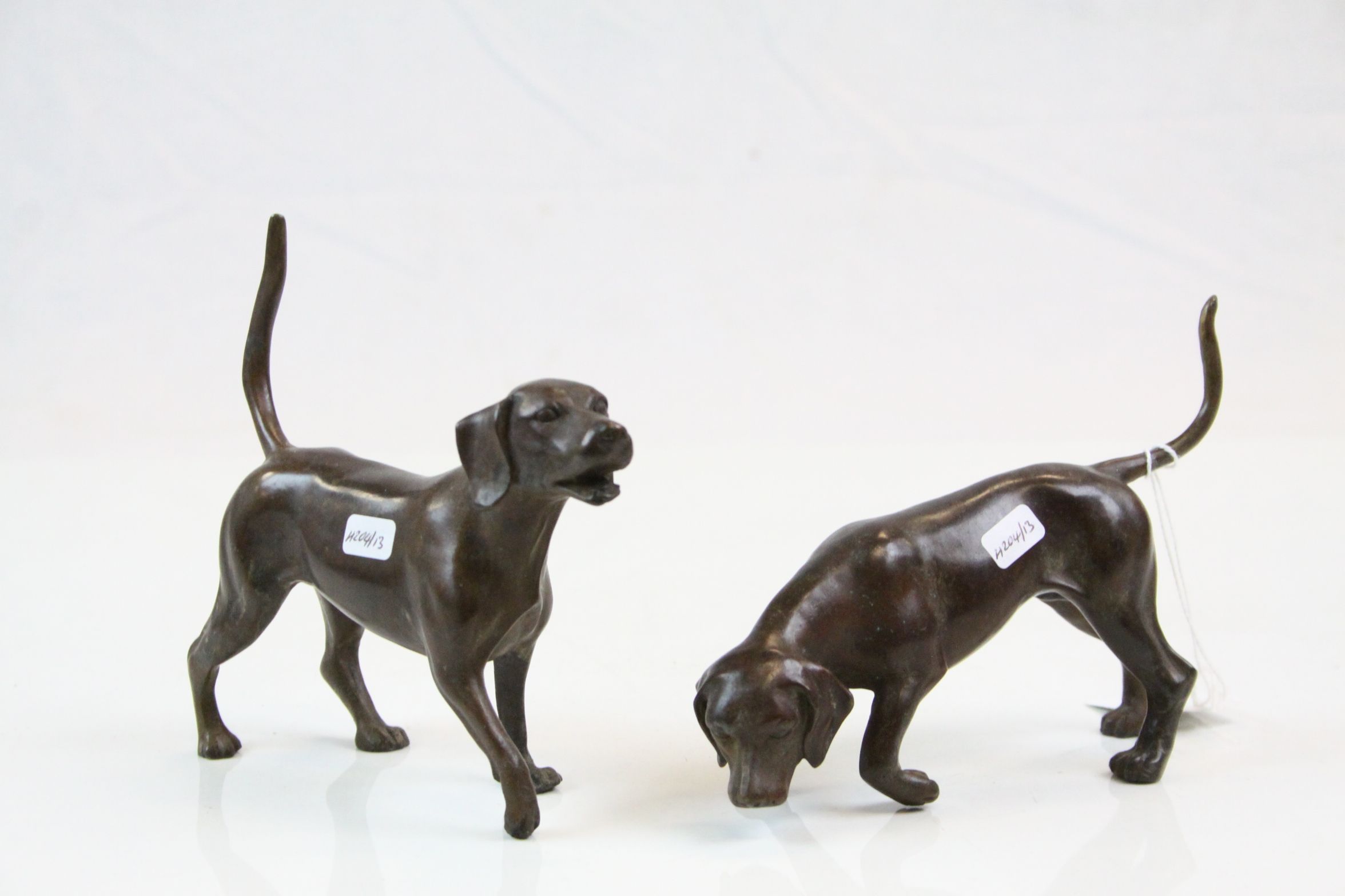 Pair of bronze hunting hounds