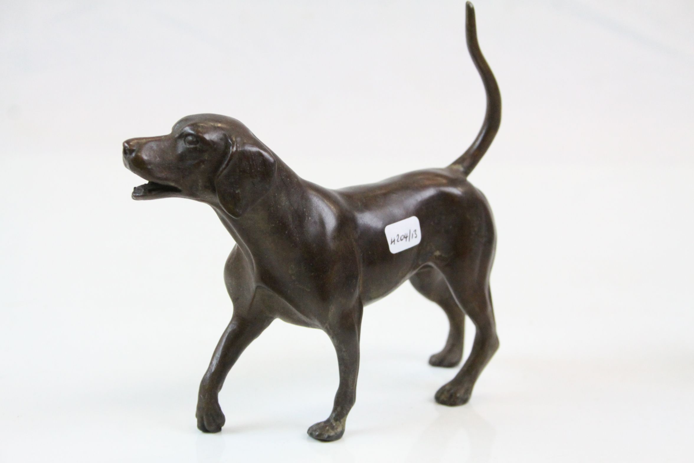 Pair of bronze hunting hounds - Image 3 of 3