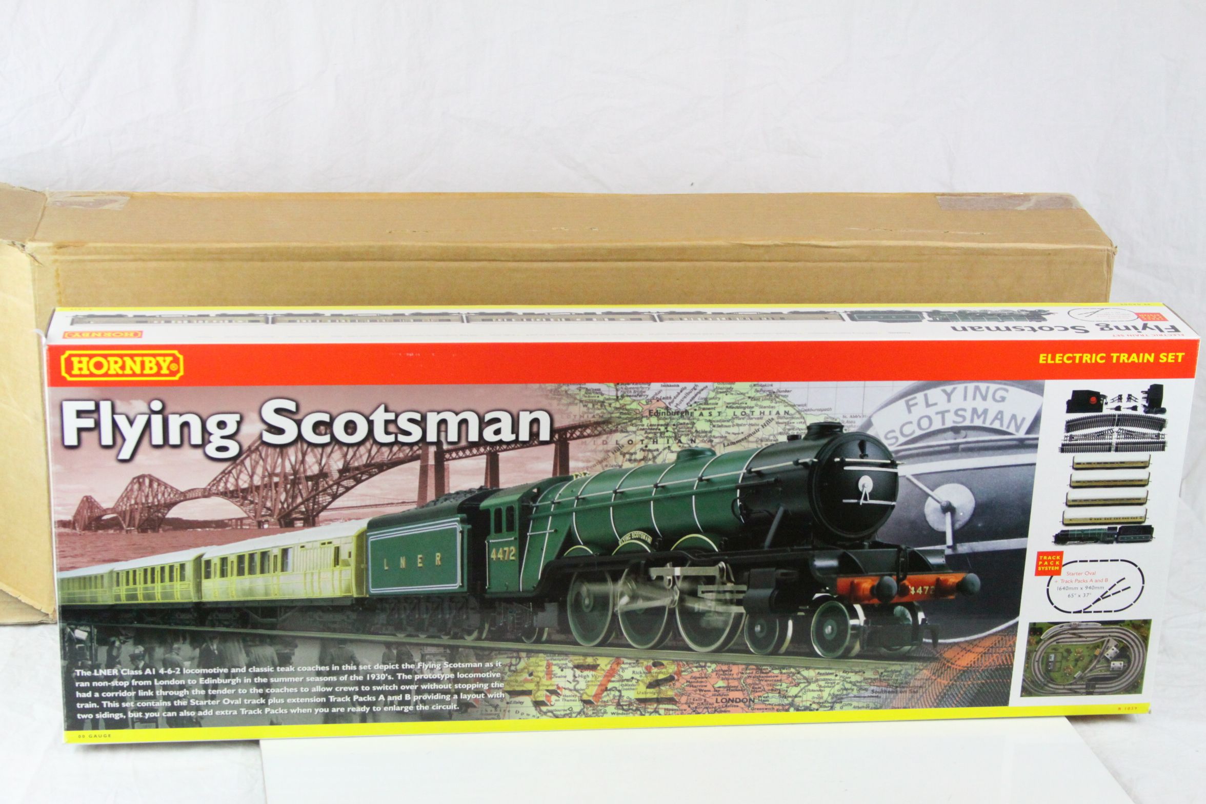 Boxed Hornby OO gauge R1039 Flying Scotsman train set complete and within original paper, with outer - Image 2 of 5