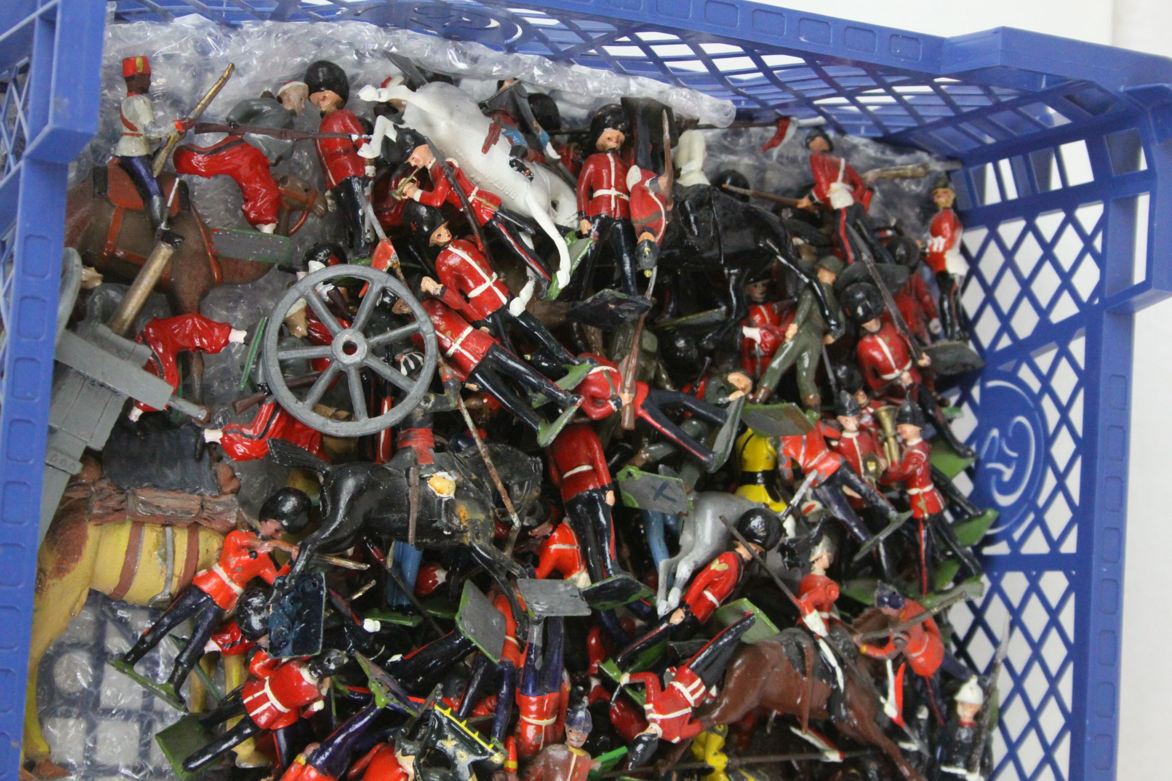 Large collection of loose diecast military figures, to include Britains,mostly foot soldiers, mainly - Image 5 of 7