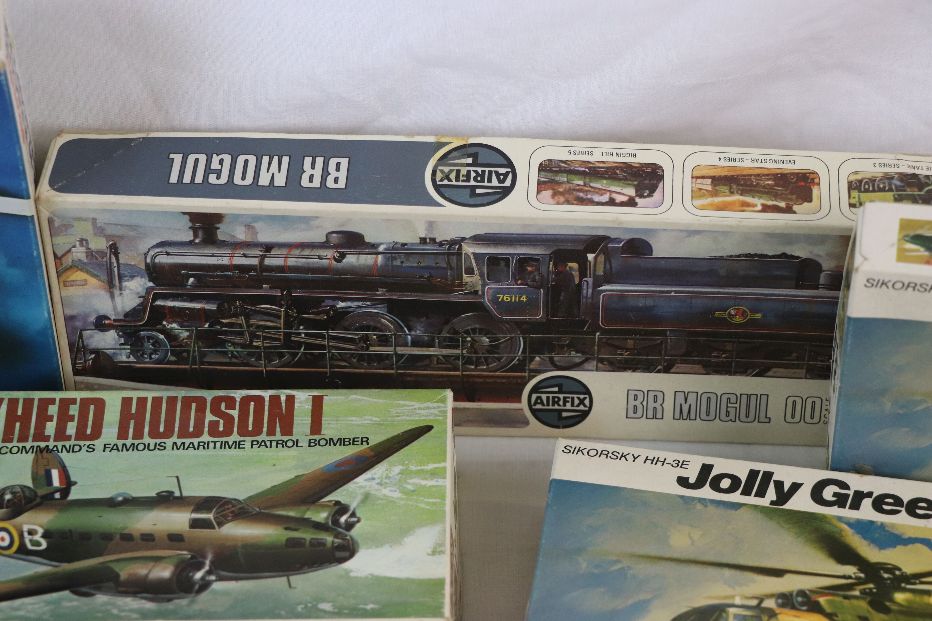 Collection of 13 boxed plastic model kits, various scales, to include Airfix Jaguar 420, BR Mogul, - Image 4 of 15