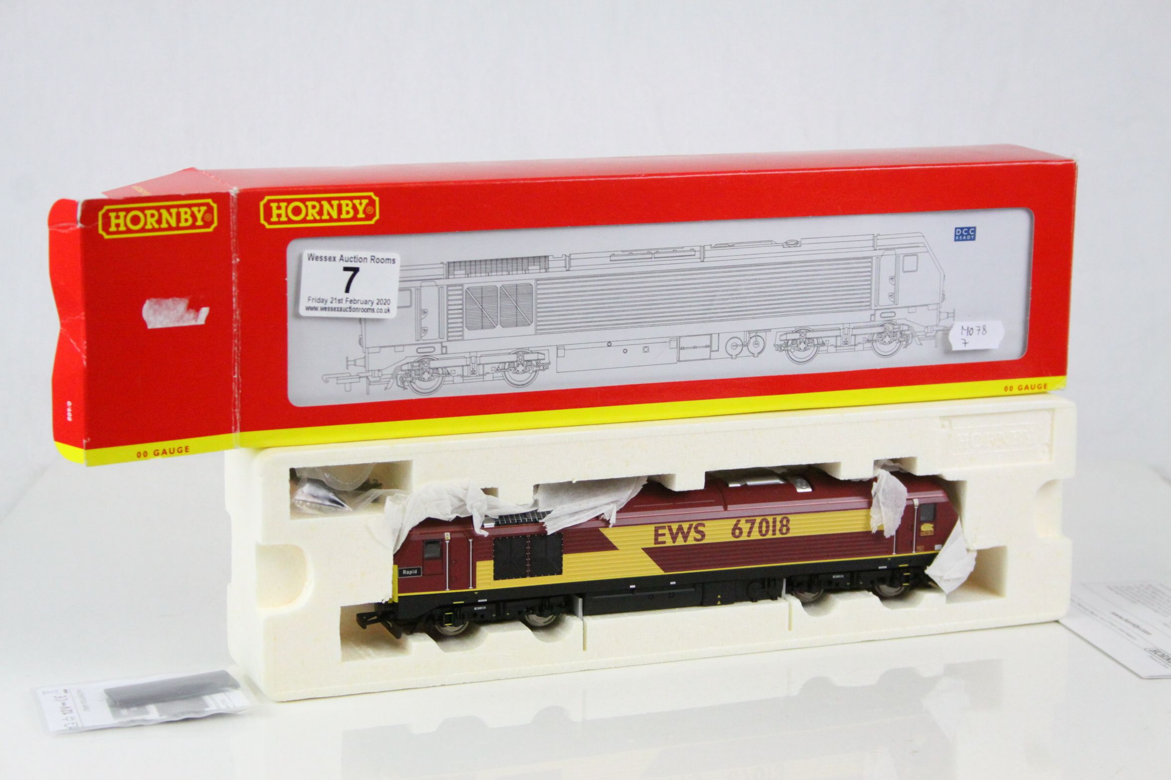 Boxed Hornby OO gauge R2764 DCC Ready EWS Bo-Bo Diesel Electric Class 67 Locomotive 67018 RAPID