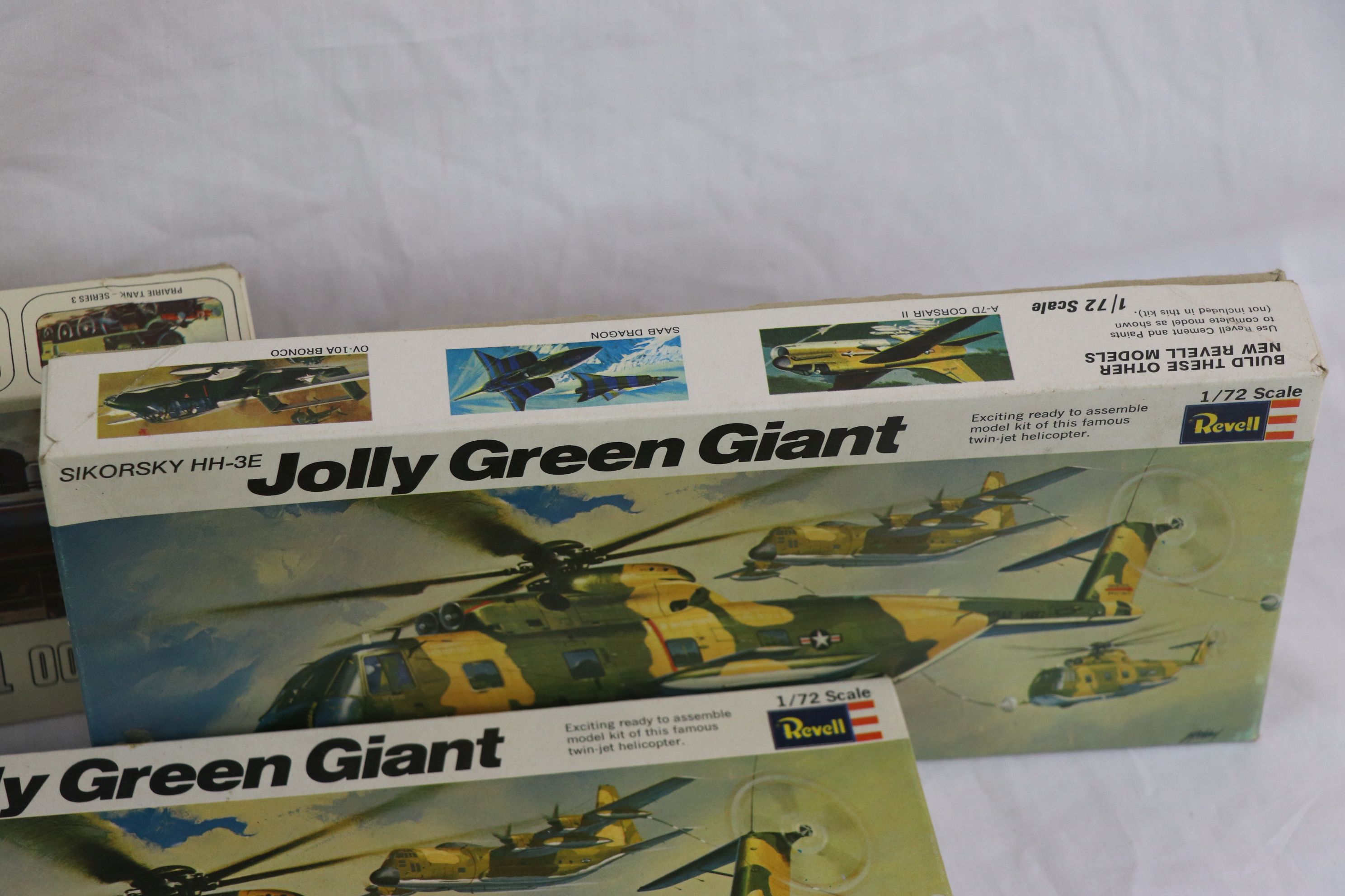 Collection of 13 boxed plastic model kits, various scales, to include Airfix Jaguar 420, BR Mogul, - Image 5 of 15