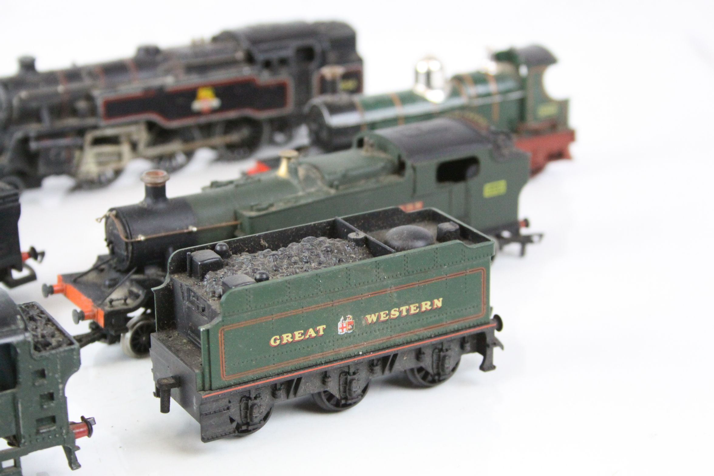Six OO gauge locomotives to include Hornby R759 Hagley Hall, Triang R354 Lord of the Isles, Hornby - Image 3 of 8