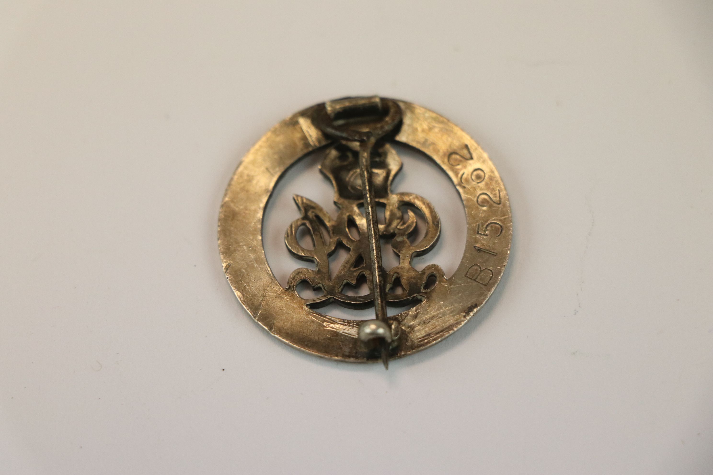 A British World War One / WW1 Silver Wound Badge Issued To B15262. - Image 4 of 4