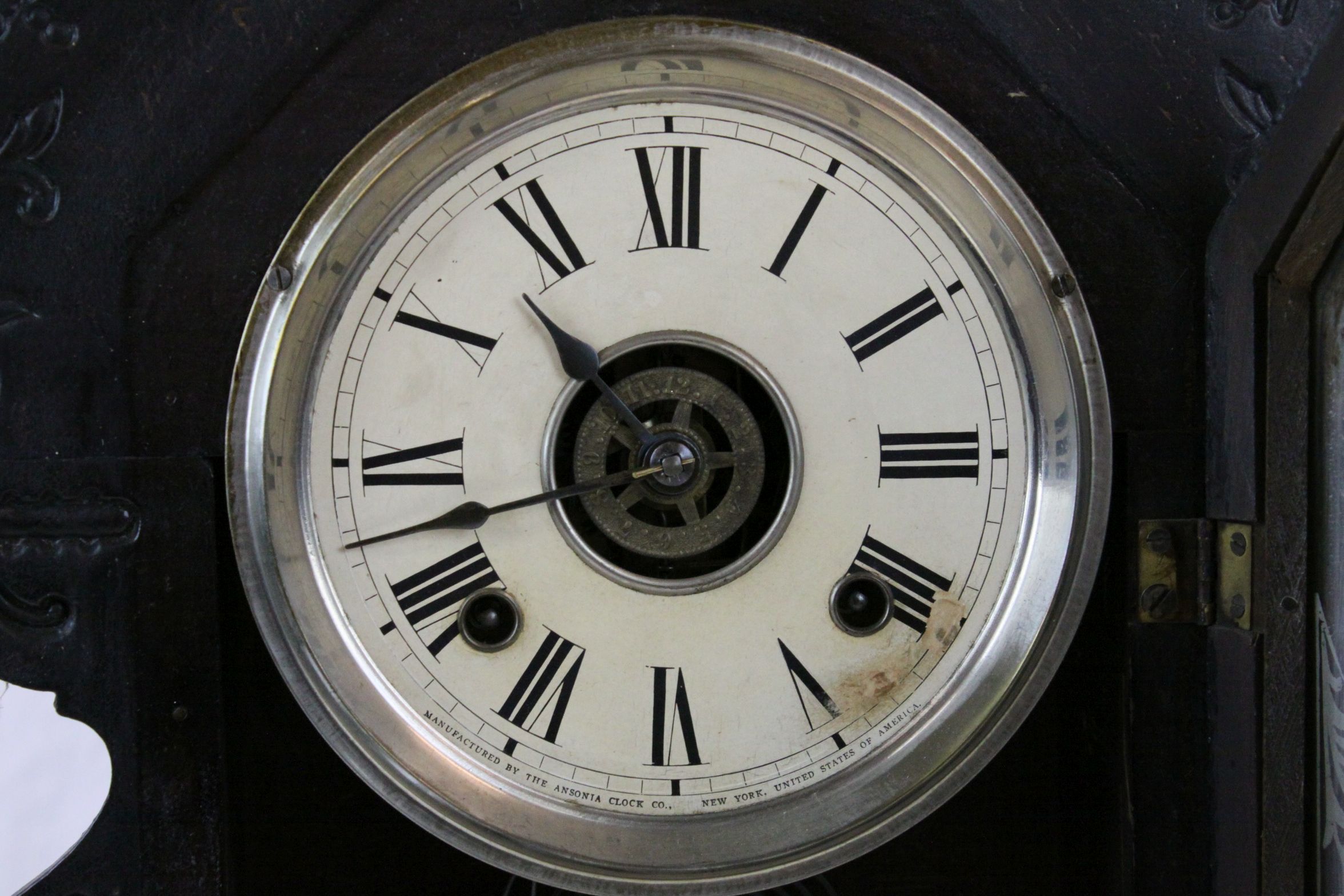 Ebonized American Mantle Clock with unusual striking movement, comes with pendulum & key, case - Image 3 of 3