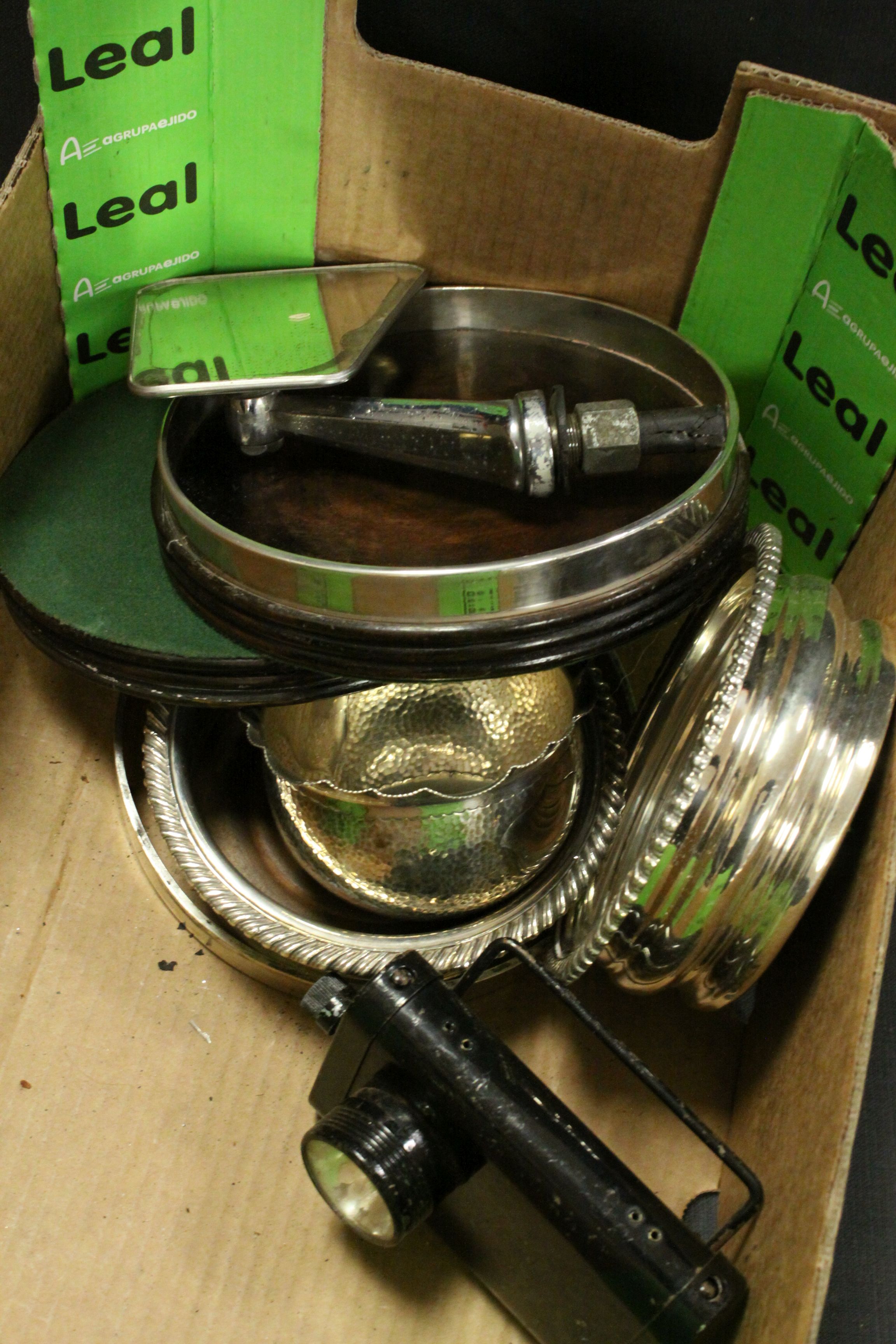 Box of silver plate and automobilia items, to include headlamps, candlesticks, car bar with - Image 6 of 6