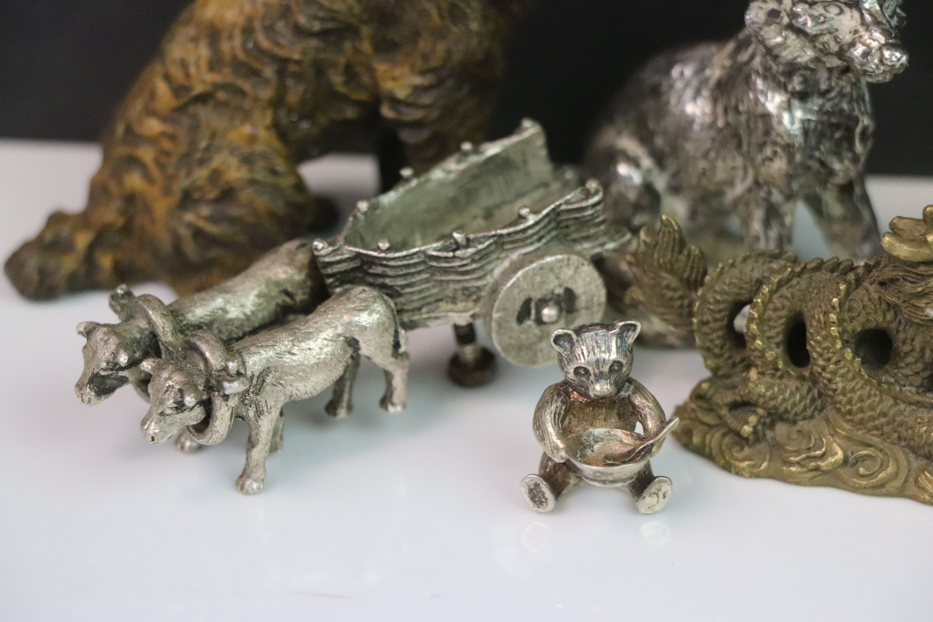 Collection of metal animal figures to include a small solid silver bear - Image 7 of 7