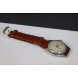 Vintage Smiths de-luxe 15 jewel shock proof gents watch