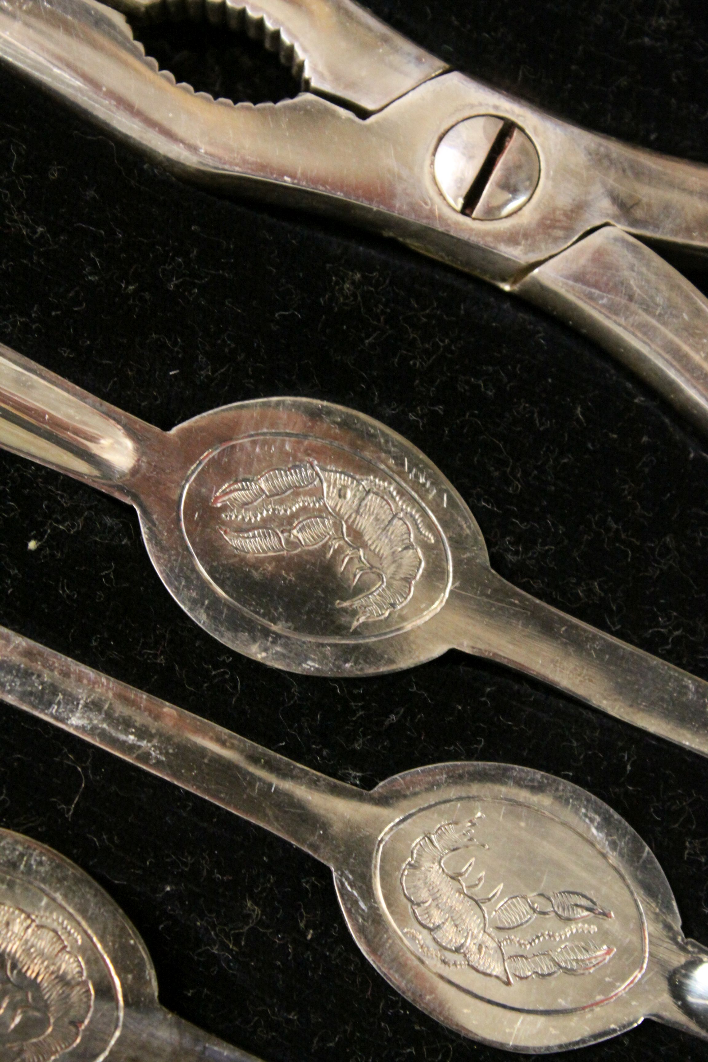 Quantity of cased silver plated flatware, to include John Elkan Ltd crab forks & a box of New - Image 3 of 5