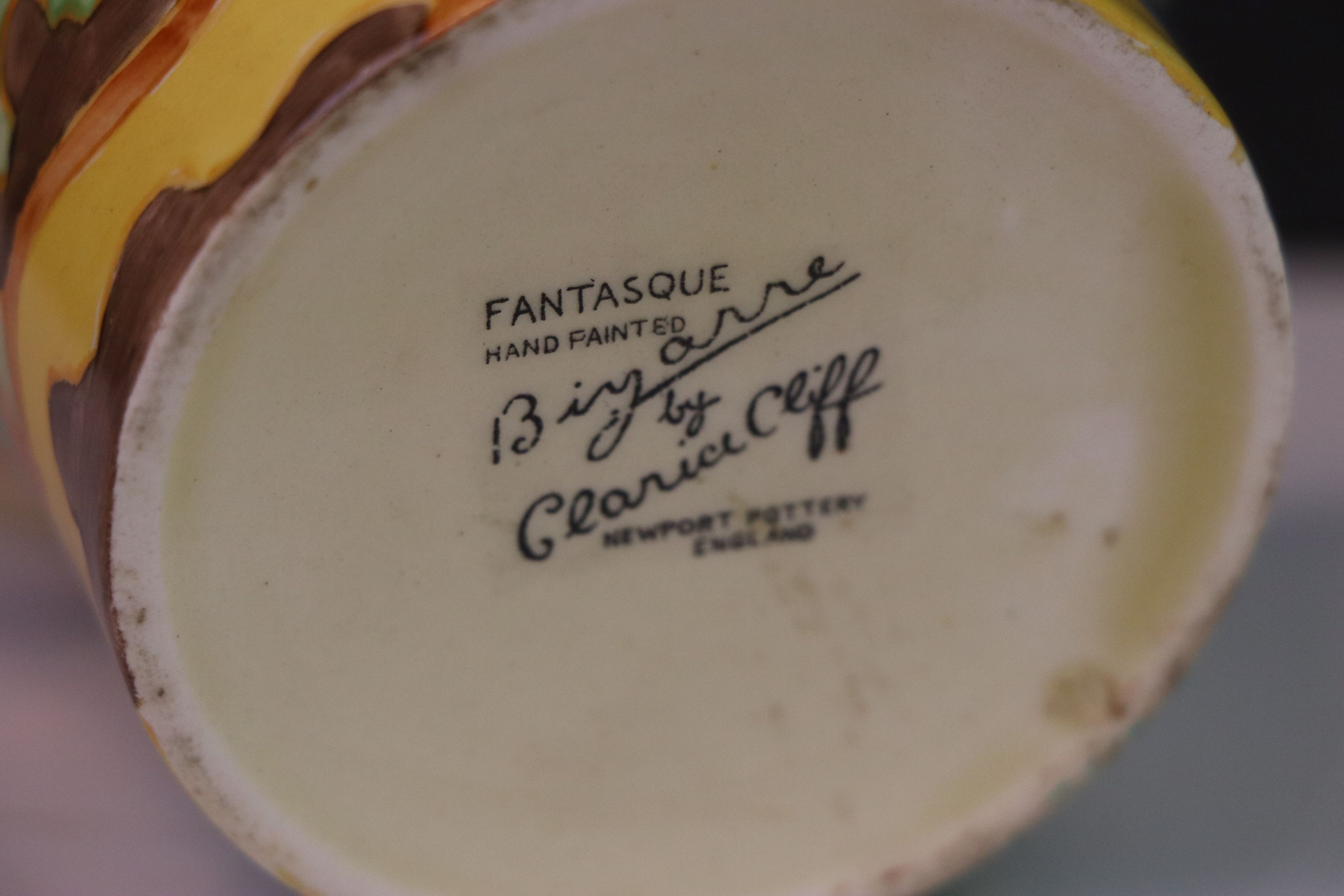 Clarice Cliff fantasque bizarre bowl - Image 4 of 4