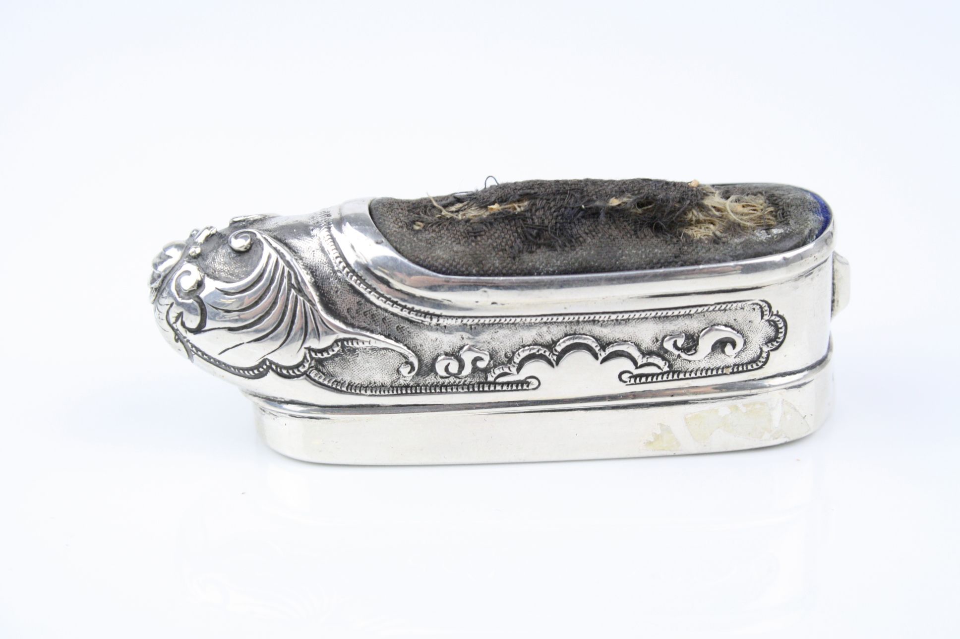 Late 19th / early 20th century novelty Chinese silver pin cushion modelled as a traditional - Image 3 of 6