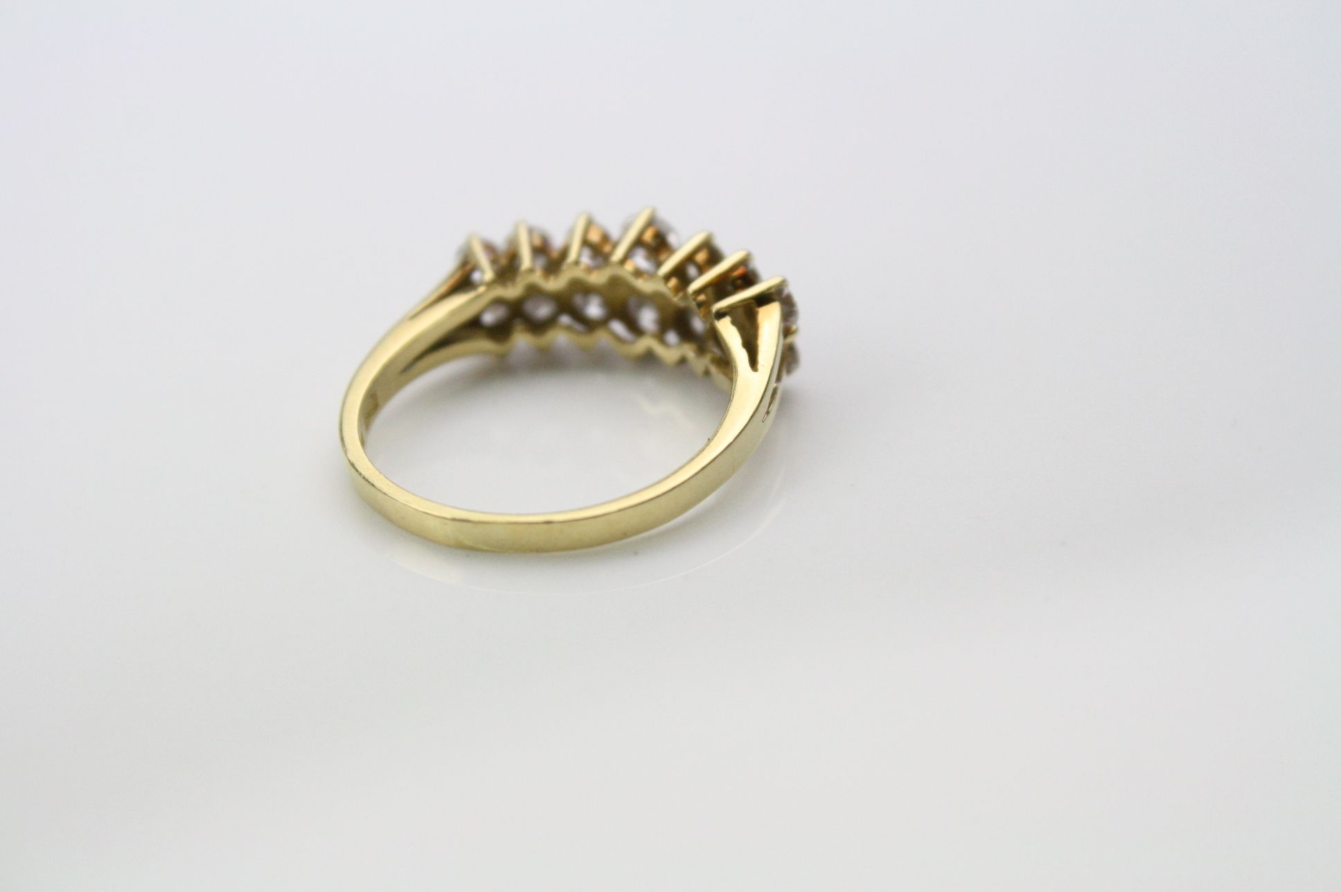 Diamond 18ct yellow gold ring, fourteen small round brilliant cut diamonds, total diamond weight - Image 4 of 5