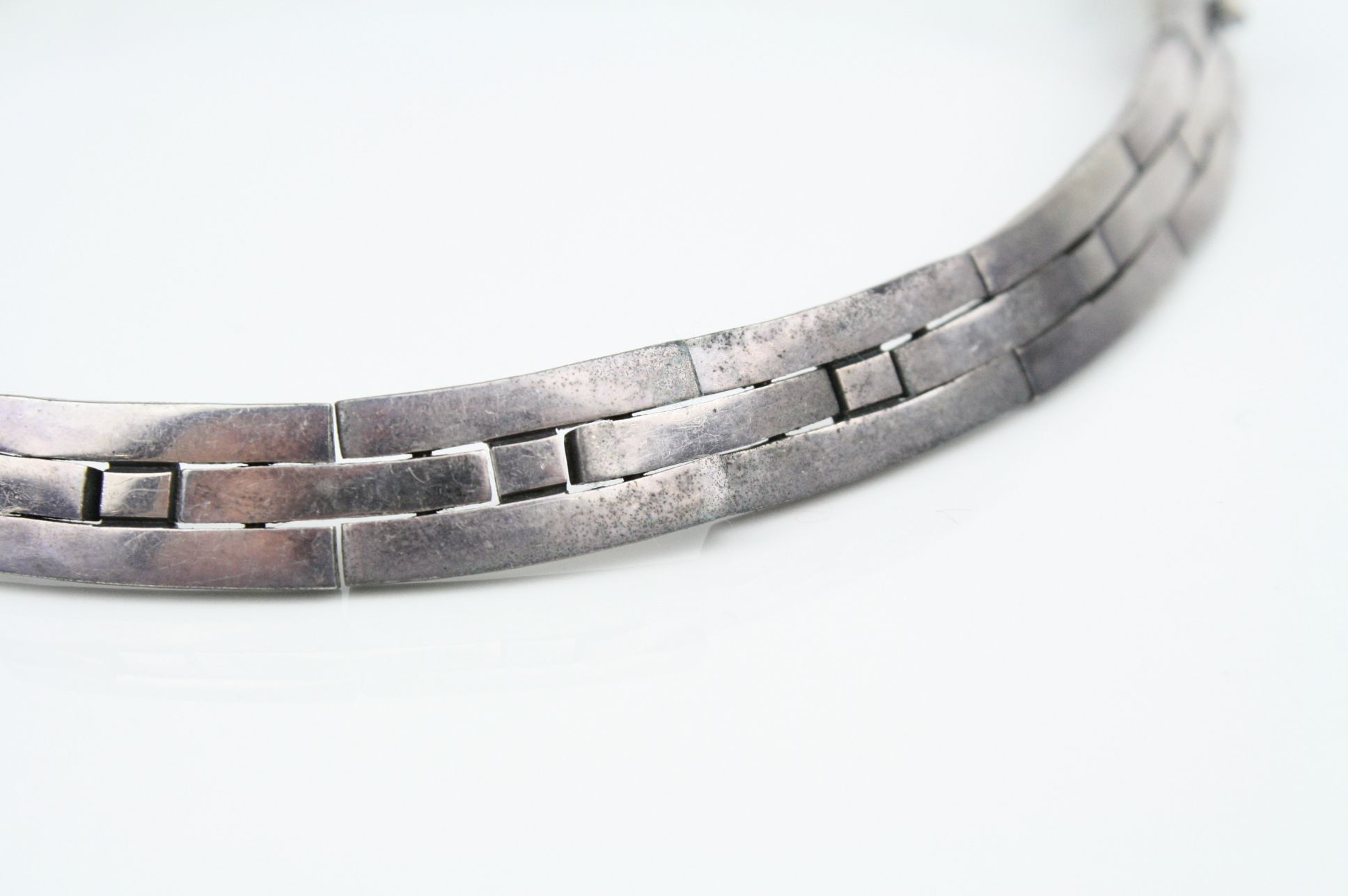 Salvador Juller Garcia for Taxco mid 20th century Mexican silver necklace, formed of seventeen - Image 2 of 5