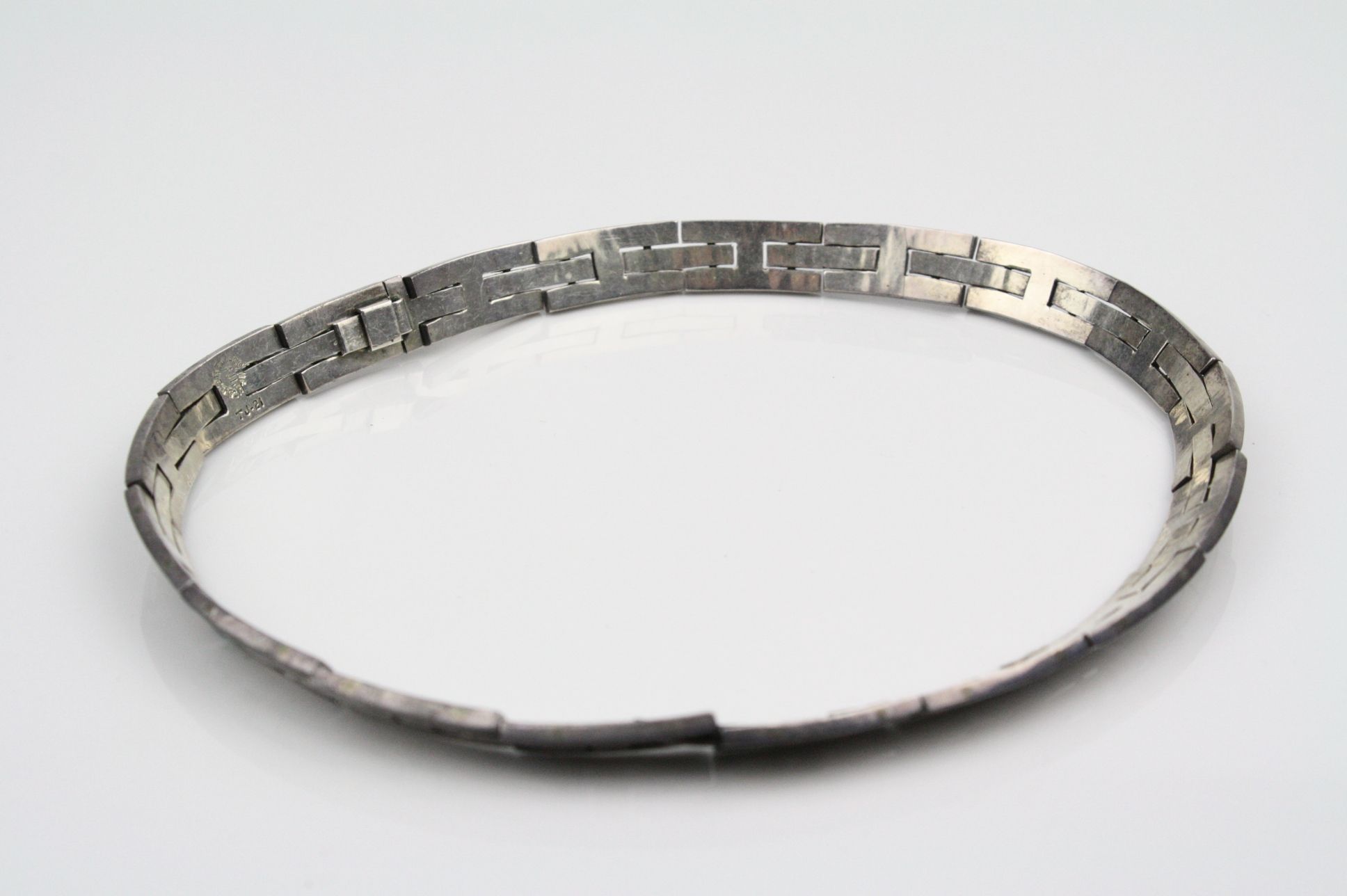 Salvador Juller Garcia for Taxco mid 20th century Mexican silver necklace, formed of seventeen - Image 4 of 5