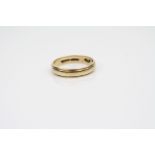 9ct yellow gold wedding band, crimped edges, band width approximately 4mm, ring size O½