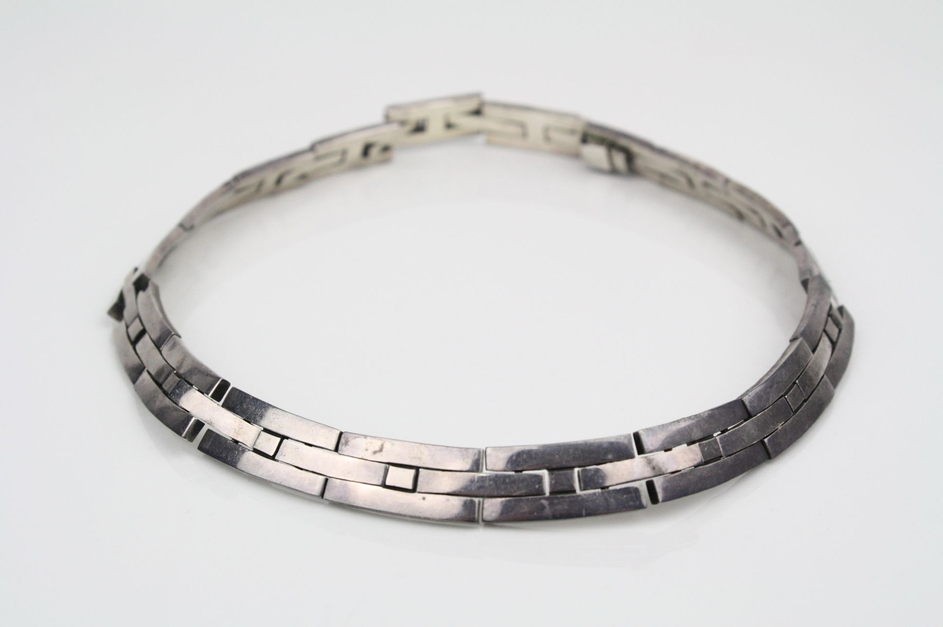 Salvador Juller Garcia for Taxco mid 20th century Mexican silver necklace, formed of seventeen