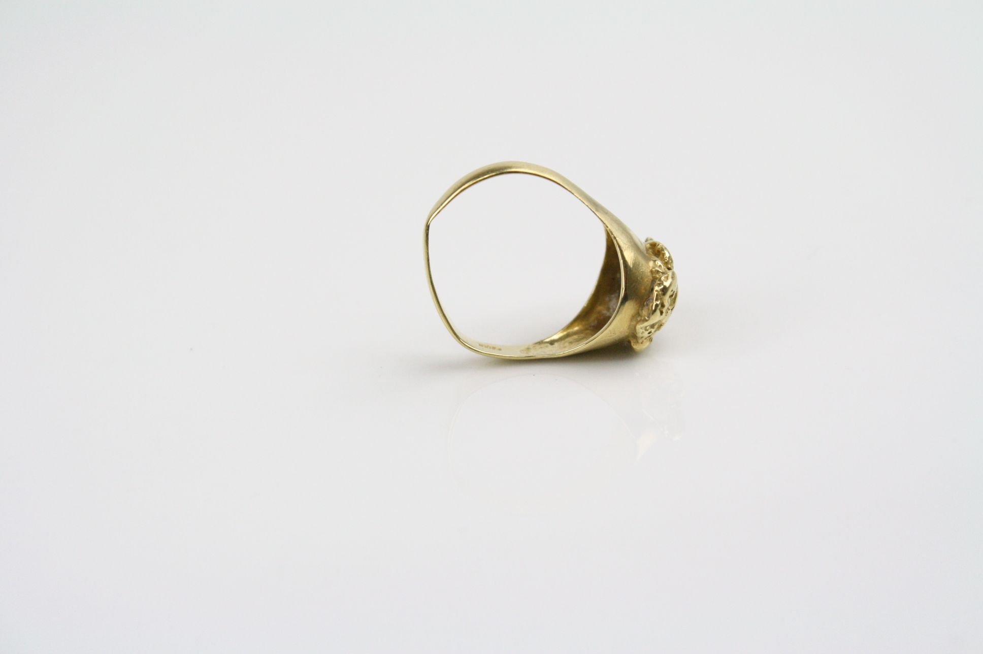 Yellow metal nugget ring, tapered shoulders, ring size O, tests as 22ct gold - Image 5 of 6