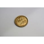 Edward VII half sovereign coin, George and the Dragon back, dated 1905
